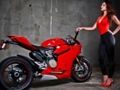 Jeu Glissière moto et filles  en ligne