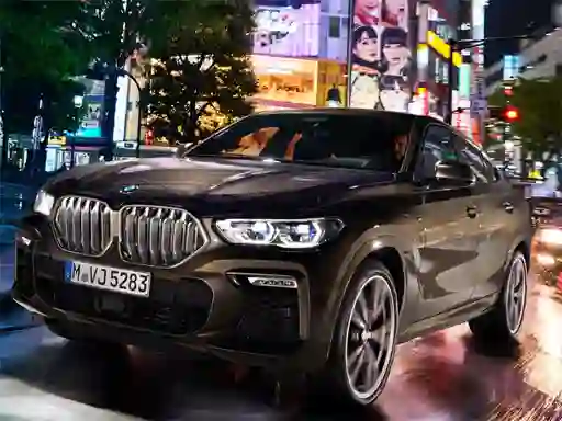 Jeu BMW X6 M50I en ligne