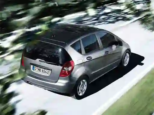 Jeu A Class Sedan Puzzle en ligne
