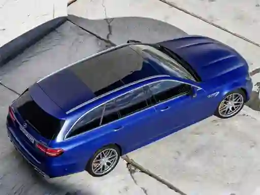 Jeu Mercedes Benz E63 Amg Estate Slide en ligne