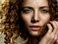 Jeu Puzzle femme cheveux bouclés  en ligne